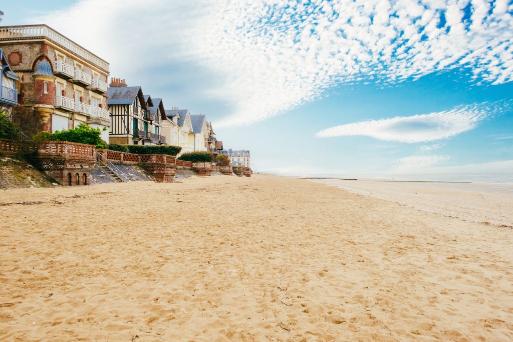 strand von houlgate in nomandie - was tun rund um deauville