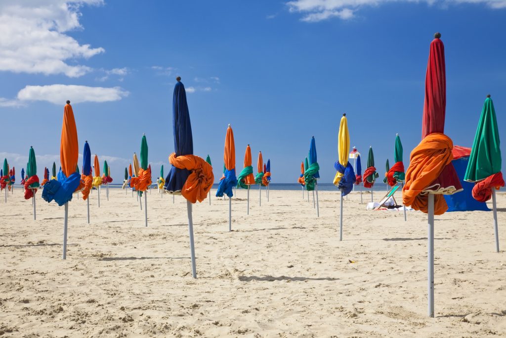 coloured parasols - weekend deauville spa