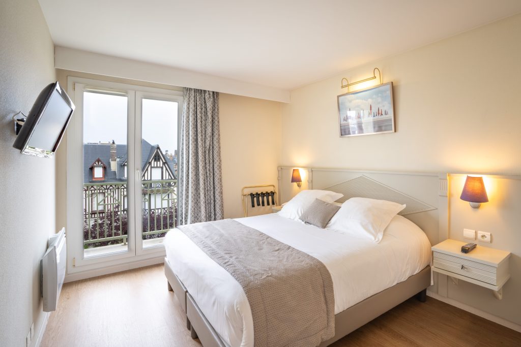 La closerie 2024©BabXIII Photographer BAB01311 HDR min